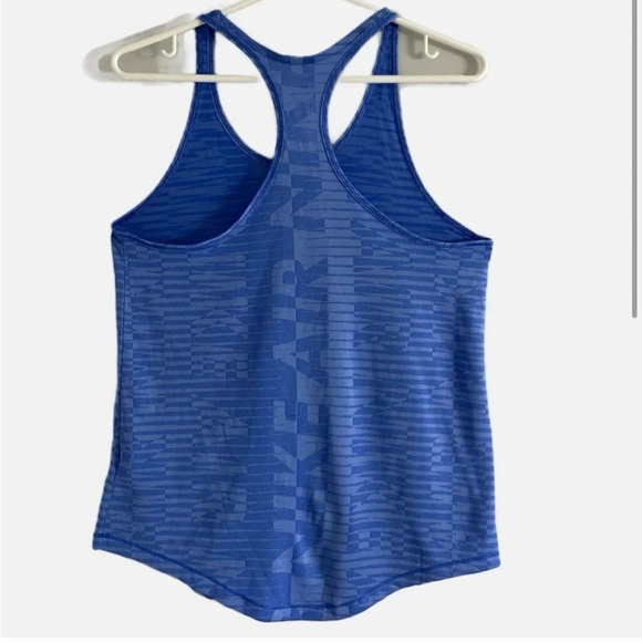 Nike Air Dri-Fit Women’s Tank Tops Set of Two Size Medium Racer Back Running Gym - Picture 8 of 12